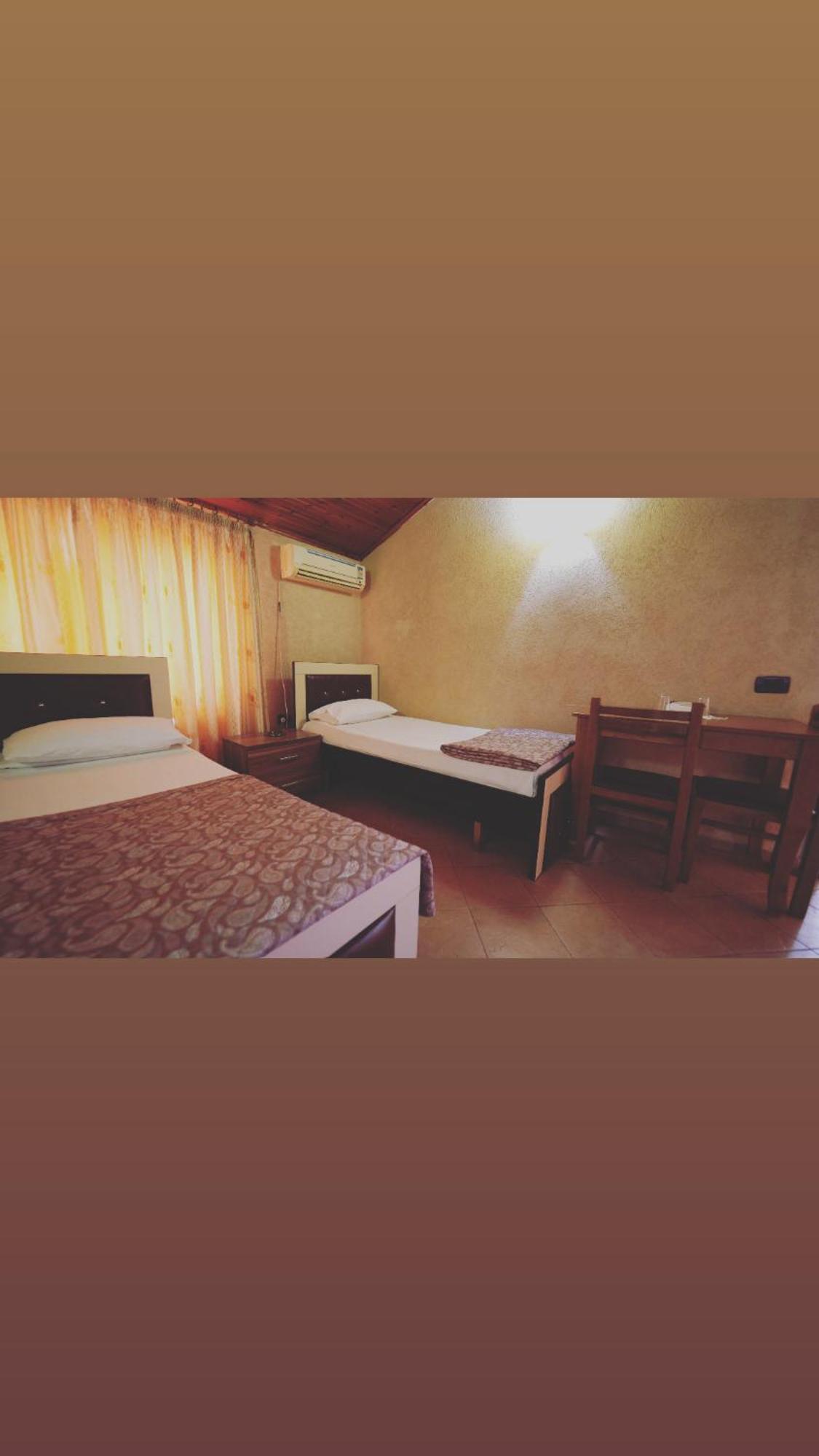 Alen Bar Hotel Тирана Экстерьер фото